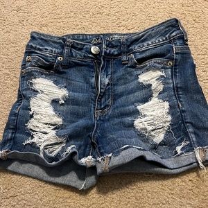 American Eagle shorts size 4. In very good condition